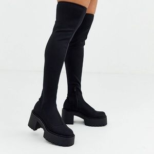 BERSHKA Chunky Sole Pull-On Boots!